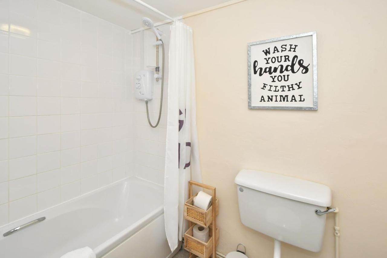 The Yellow Door By Avenew Management Serviced Accommodation Stoke-on-Trent Exteriér fotografie